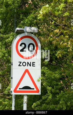 Road sign showing that traffic is entering a 20 mph zone in a town in England Stock Photo