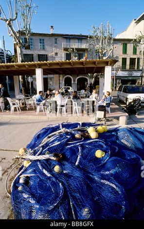 Terrace of a simply bar at the fishing port of Puerto de Sòller, Majorca, Balearic Islands, Spain, Europe Stock Photo