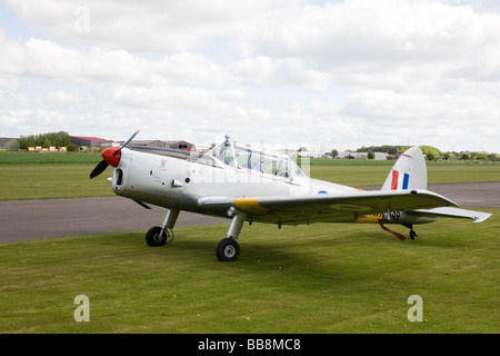 DeHavilland (Canada DHC-1 Chipmunk 22 T10 WK549 G-BTWF on the ground at Breighton Airfield Stock Photo