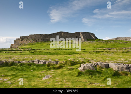 Dun Aengus Fort on the edge of Inis Mor in the Aran Islands in Ireland Stock Photo