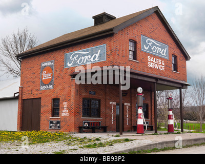 Imperial Gasoline vintage gas station Stock Photo