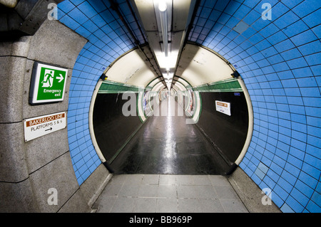 London Underground station passageway tunnel Stock Photo: 4208518 - Alamy