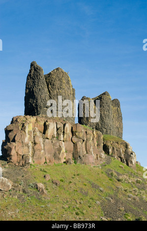 'Cayuse Sisters' or 'Chimney Rocks' basalt towers above Columbia River, at Wallula Gap, near Pasco, Washington. Stock Photo