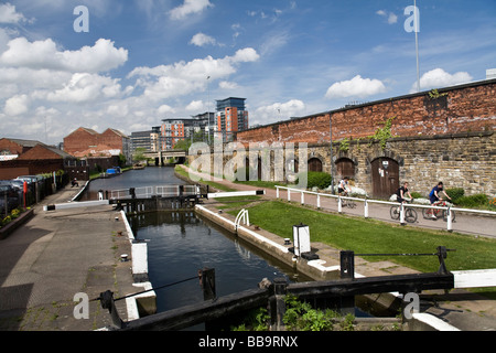 Canal lock on the Leeds Liverpool canal at Leeds Canal Basin Stock Photo