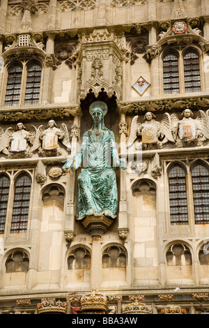 Canterbury Cathedral 1990 Christ statue on the West Front by Klaus Ringwald. Stock Photo