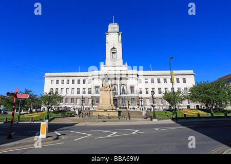 Barnsley Town Hall and Cenotaph South Yorkshire England UK Stock Photo