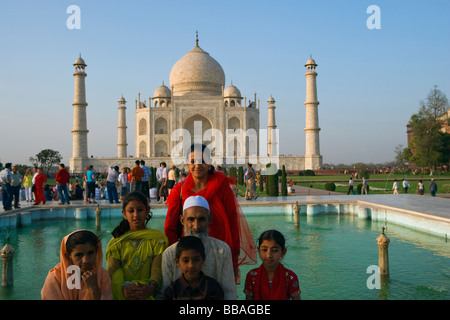 Taj Mahal Agra Uttar Pradesh India local family Stock Photo