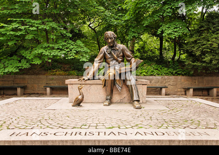 A favorite Central Park landmark for storytelling is the Hans Christian Andersen statue in New York's Central Park Stock Photo