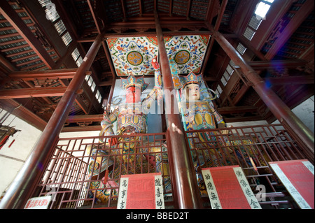 Interior of Tianning Temple, Changzhou, China Stock Photo