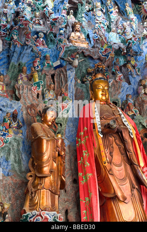 Statues at Tianning Temple, Changzhou, China Stock Photo