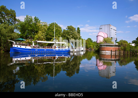 captn-schillow-boat-restaurant-and-cafe-