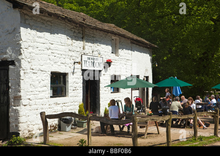 UK England Cheshire Alderley Edge walkers enjoying refreshment outside the Wizard Pub tearoom Stock Photo