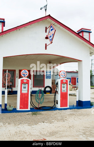 an old Skelly Gas Station in Skellytown, Texas Stock Photo