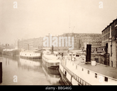 Docks along the Chicago River east of State Street Bridge 1890s. Albertype (photograph) Stock Photo