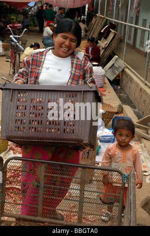 Local people in the markets of  Tachileik, MYANMAR Stock Photo