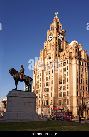 Liverpool;Statue of King Edward VII in front of the Liver Building; Stock Photo