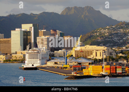City of Honolulu and harbour as viewed from cruise ship departing port-Honolulu, Oahu, Hawaii, USA Stock Photo