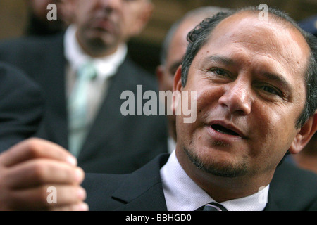 Convicted bussinessman Schabir Shaik addresses the media before leaving the Durban High court on 8 June 2005 after being found Stock Photo