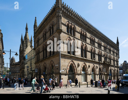 The Wool Exchange Building viewed from Bank Street, Bradford, West Yorkshire, England Stock Photo