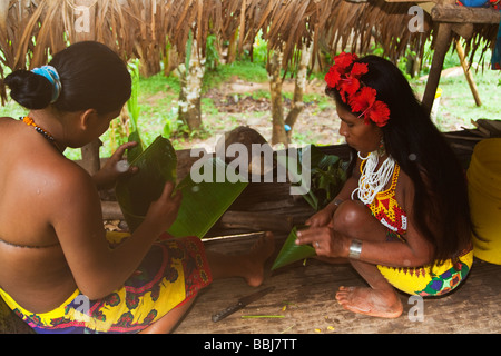 Panama Traditional Recipes Panama Chagres National Park young Embera indian Stock 