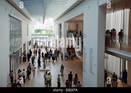 CHICAGO Illinois Visitors in Griffin Court lobby of Modern Wing addition to Art Institute museum viewed from balcony Stock Photo