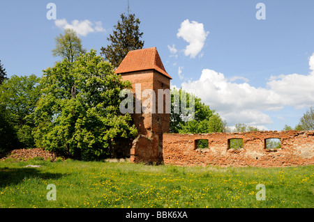 Ruins of Teutonic castle in Szymbark, Warmian-Masurian Voivodeship, Poland Stock Photo