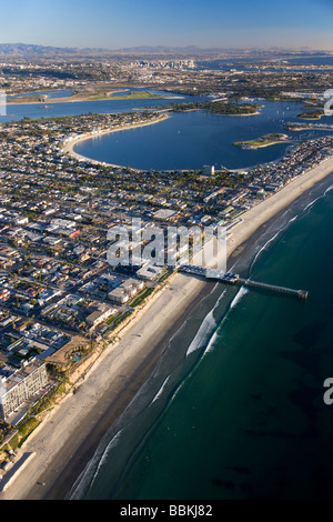 Crystal Pier At Pacific Beach And Mission Bay San Diego California ...