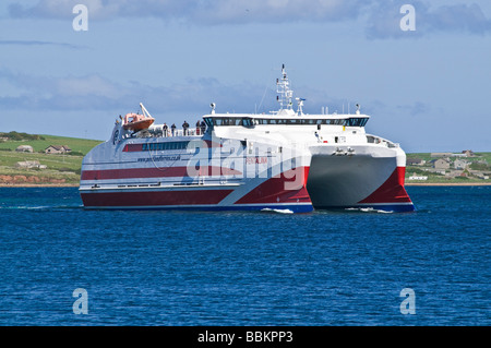 dh Pentland ferries SHIPPING ORKNEY Catamaran MV Pentalina arriving St Margarets Hope scotland fast ferry uk Stock Photo