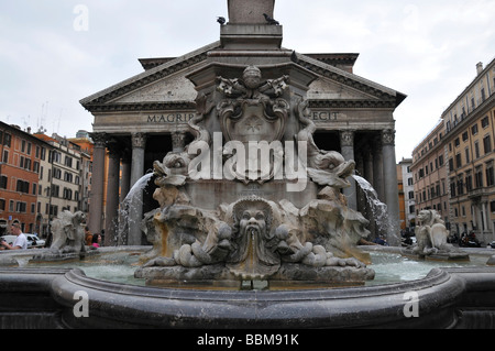 Fountains, marble figures, pantheon, Piazza della Rotonda Square, historic centre, Rome, Italy Stock Photo