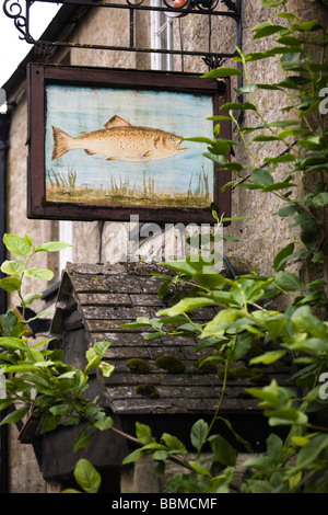 The trout inn lechlade hi-res stock photography and images - Alamy