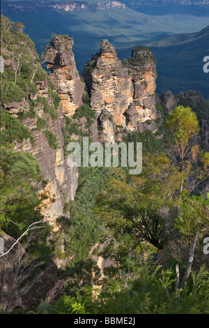 Australia New South Wales. The famous   Three Sisters   rock formation in the Blue Mountains near Katoomba. Stock Photo