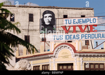 Cuba, Cienfuegos. Billboard of Che Guevara, Jose Marti Plaza, Cienfuegos Stock Photo