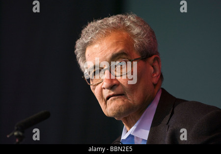Amartya Sen Indian born Nobel Prize winning economist pictured at Hay Festival 2009  Stock Photo