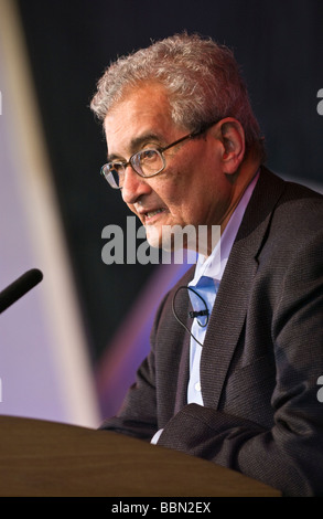 Amartya Sen Indian born Nobel Prize winning economist pictured at Hay Festival 2009  Stock Photo