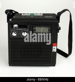 broadcast, radio, radio sets, portable radio Stern-Garant 2130 (R 2130), made by VEB Stern-Radio Berlin, GDR, 1977, Stock Photo