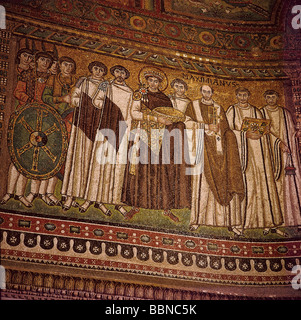 Justinian I (Flavius Petrus Sabbatius Justinanus), 482 - 14.11.565, Eastern Roman Emperor, with court, mosaic, circa 547, Basilica San Vitale, Ravenna, Italy, Stock Photo
