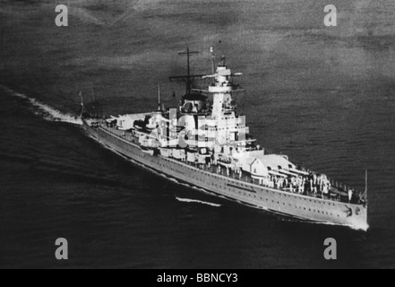 events, Second World War / WWII, naval warfare, German pocket battleship 'Admiral Graf Spee' in the English Channel, late August 1939, aerial photography, Stock Photo