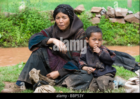 Yi People of Liangshan, the Cold Mountains, in the south of Sichuan province, PR China Stock Photo