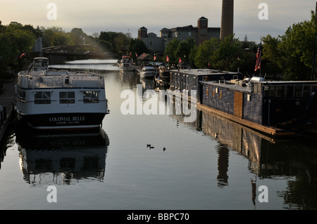 maintenance usa barge canal erie ny fairport alamy