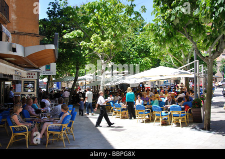 Street cafe, Plaza Reina, Palma de Mallorca, Mallorca, Balearic Islands, Spain Stock Photo