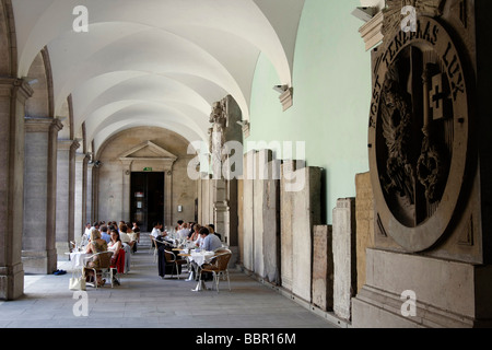 CAFE RESTAURANT IN THE INNER COURTYARD OF THE MUSEUM OF ART AND HISTORY, GENEVA, SWITZERLAND Stock Photo