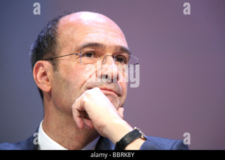 ERIC WOERTH, BUDGET MINISTER, 91ST CONGRESS OF FRENCH MAYORS AND REGIONAL AUTHOR Stock Photo