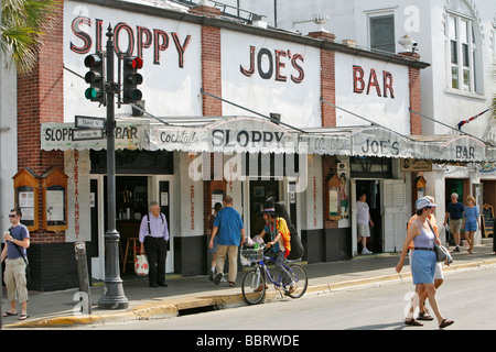 SLOPPY JOE'S BAR, ESTABLISHMENT FREQUENTED BY ERNEST HEMINGWAY, DUVAL STREET, KEY WEST, FLORIDA, UNITED STATES, USA Stock Photo