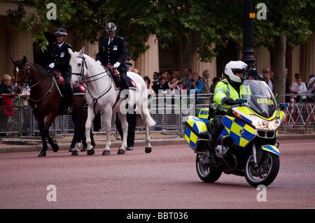 Police motorcycle in The Mall, London Stock Photo