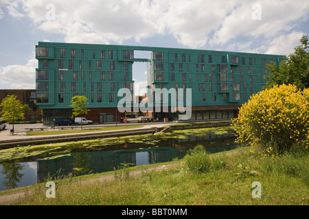 “Queen Mary College” “University of London” “Mile End Campus” “Student Village” QMC 'Mile End Park' 'Regent's Canal' 'Mile End' Stock Photo