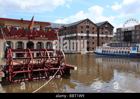 Oliver Cromwell paddle-steamer in Gloucester Docks, Gloucestershire, England Stock Photo