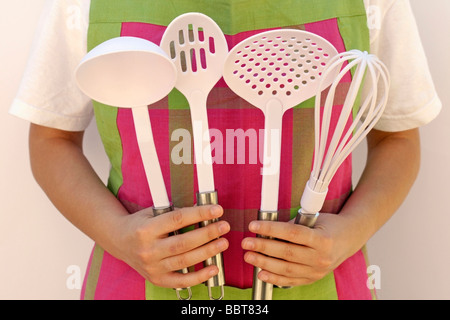 https://l450v.alamy.com/450v/bbt834/kitchen-utensils-bbt834.jpg