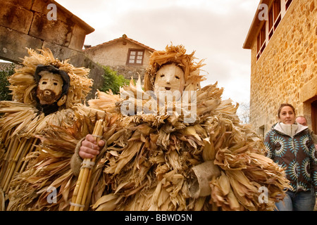 Carnaval de la Vijanera en Silió Molledo Cantabria España Carnival of La Vijanera in Silio Molledo Cantabria Spain Stock Photo