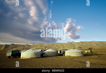 Oct 9, 2006 - Ger camp at the sand dunes of Khongoryn Els in the Gobi desert's Gurvansaikhan National Park in Outer Mongolia. Stock Photo