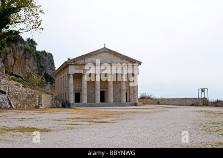 St George's Church built in a Neo-classical style with six Doric columns by the British in 1870, Old Fortress, Corfu Stock Photo